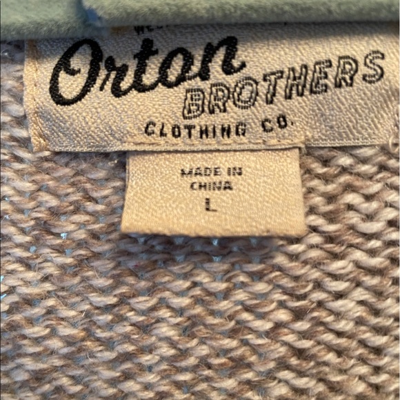 Sweater - Picture 2 of 3